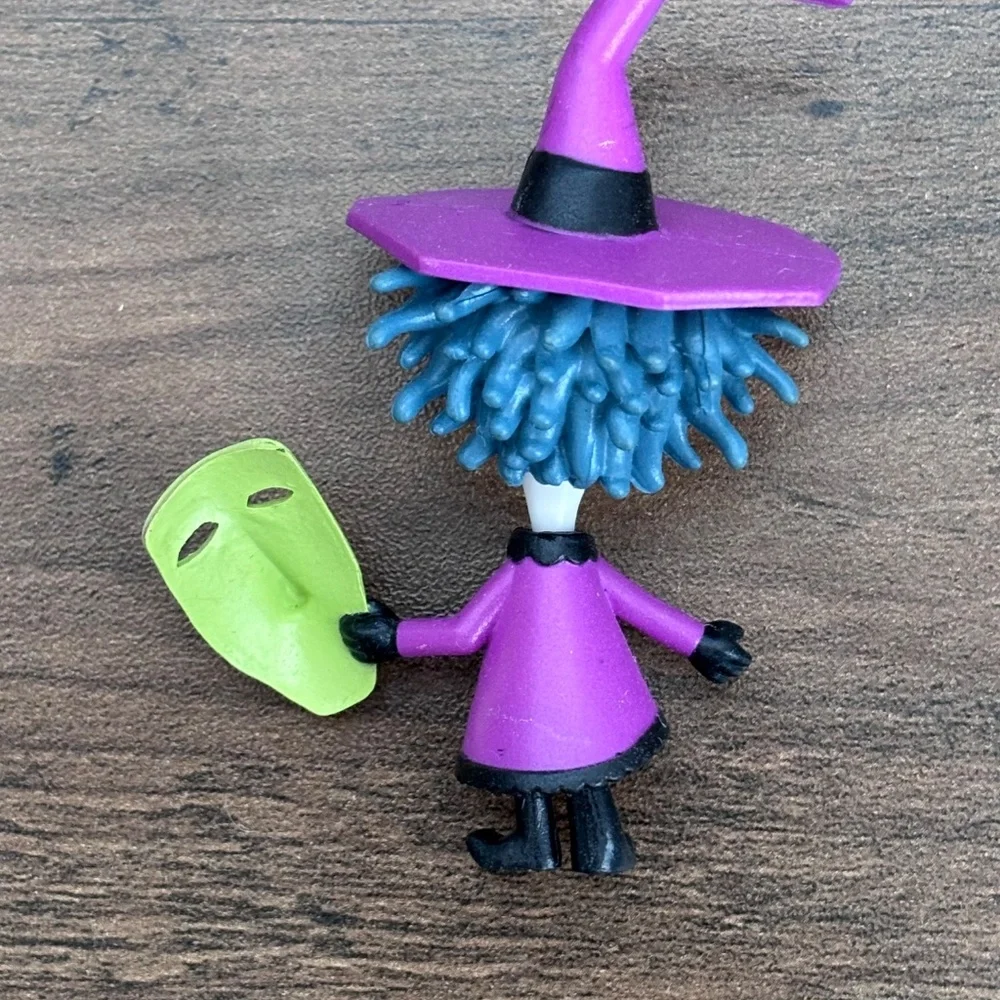 Disney The Nightmare Before Christmas SHOCK Toy Figure holding mask Cake Topper